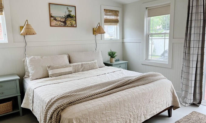Cape Charles House | Summer Camp Tiny Cottage - Perfect for a couples/friends retreat & small fams!