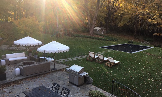 Wilton House | Summer getaway with Pool and Fully stocked Chef's Kitchen