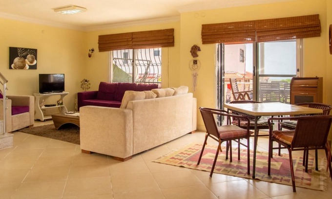 Cesme Villa | Summer House with Garden and Nature View in Cesme