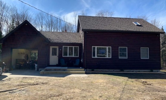 Brighton House | SUMMER RENTAL - Cabin in the Northeast Kingdom. Close to all the the NEK offers.