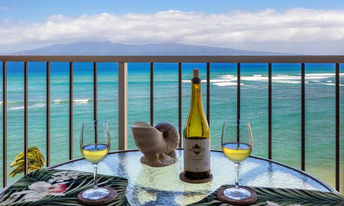 Kahana Condo | SUMMER SALE, 5 STAR Ocean Front, AC, with Views You Won't Forget, sleeps 4