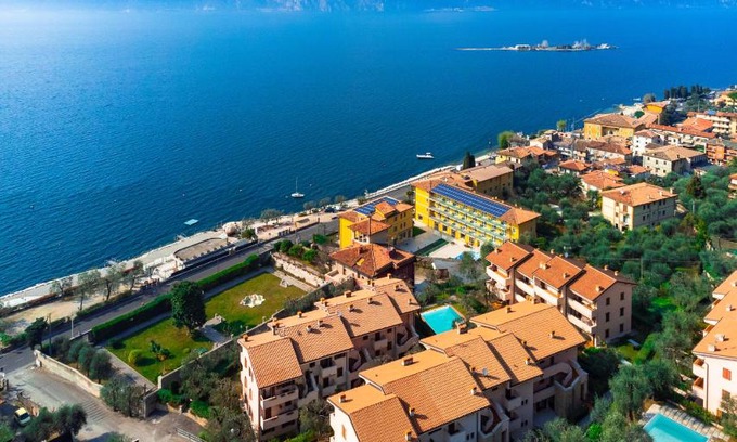 Assenza Apartment | Sun Beth's house