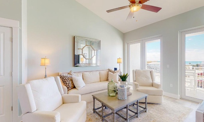 Mexico Beach Apartment | Sun & Fun, Unit 302