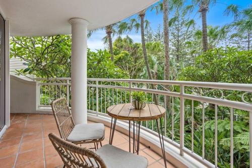 Gold Coast Apartment | Sun-kissed Serenity: Mediterranean in Burleigh