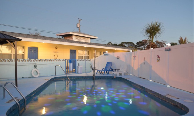 Englewood Hotel | Sun Life Beach Hotel