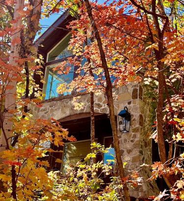 Sundance House | Sundance carriage house romantic Sleeps 5