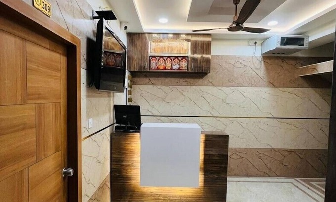 Triplicane Hotel | Sundaram Residency