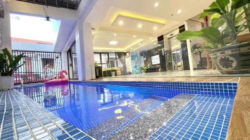 Vung Tau Villa | Sunflower Villa - Free Bida - Phòng Karaoke - Có Thang Máy - 10 Phòng Ngủ - Gần Biển