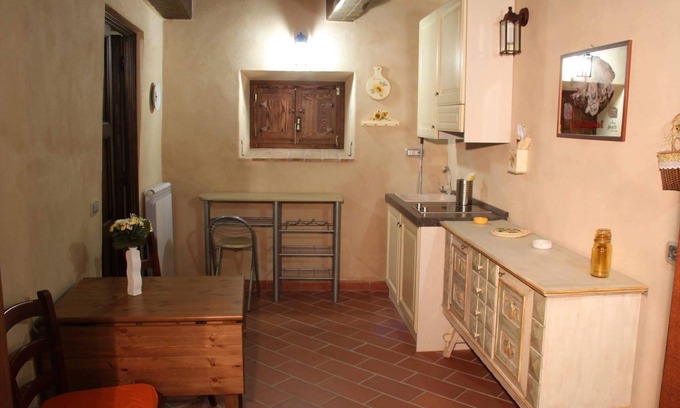 Fivizzano Apartment | "Sunflowers": Beautiful country apartment with pool, near Cinque terre