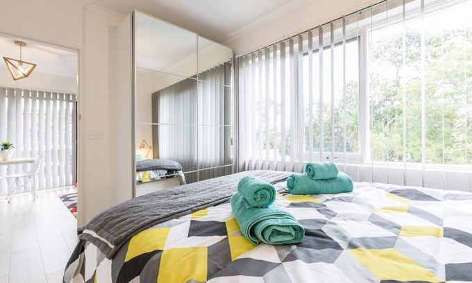 Carnegie Apartment | Sunlight in Ormond
