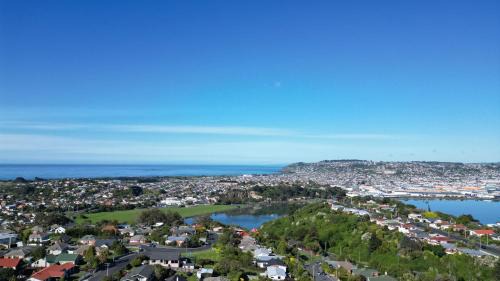 Dunedin House | Sunny, Comfortable and Quiet温馨 family shared room