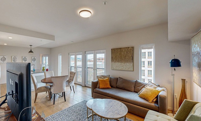 Uptown Condo | Sunny Condo in New Building with Great Walkable Locale