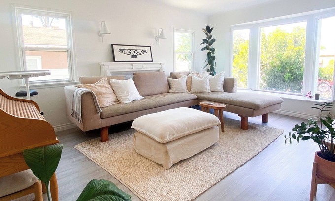 Los Angeles House | Sunny + Cozy 2BR Home with a Pool Near DTLA + Pasadena