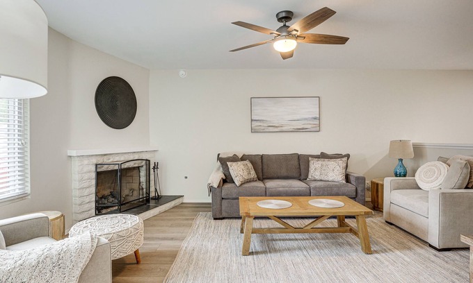 Ivey Ranch - Rancho Del Oro House | Sunny Oceanside Home w/Patio, 5 Mi to Downtown!