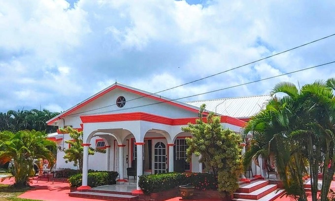 Laborie Villa | Sunny Palm Villas