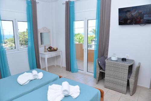 Anissaras Apartment | Sunny Rooms