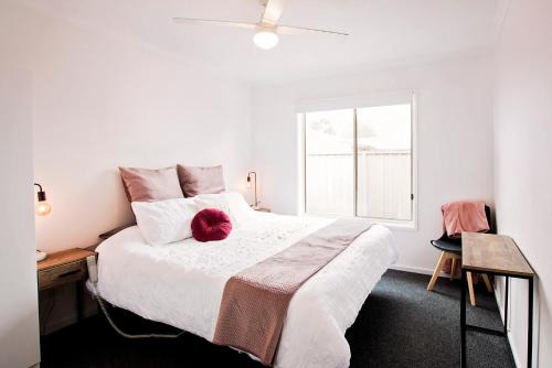 Echuca Hotel | Sunny Shackell - Echuca Moama Holiday Accommodation