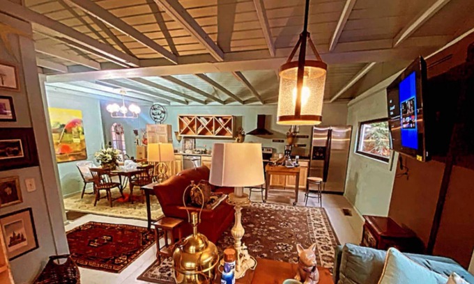 Ellijay Cottage | Sunny Side Up at Blue Cactus Cottages - Experience Ellijay the COTTAGE way!