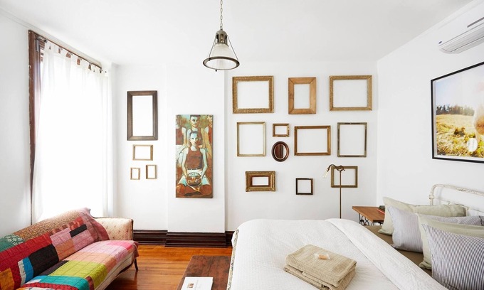 Hudson Apartment | Sunny, Spacious & Central: Fedora