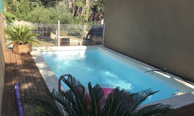 Lodeve House | Sunny villa ☀️ with 2 gardens with private pool and terrace