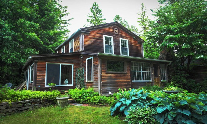 West Brookfield House | Sunnybrook House - 5 bedroom house in wonderful West Brookfield with WiFi, AC