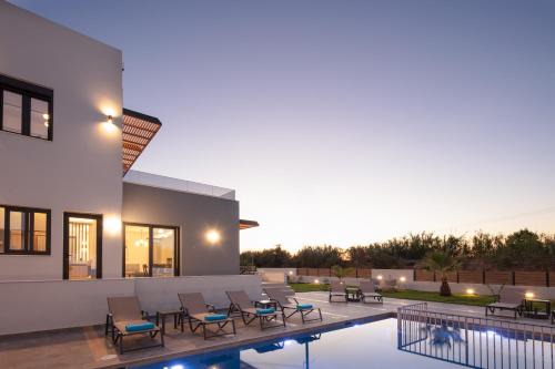 Pigianos Kampos Villa | Sunnyside Villas, Just Steps to the Beach & Restaurants, By ThinkVilla