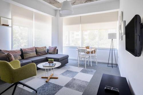 Ortakoy Apartment | Sunrise Over The Bosphorus Stylish Retreat! #401