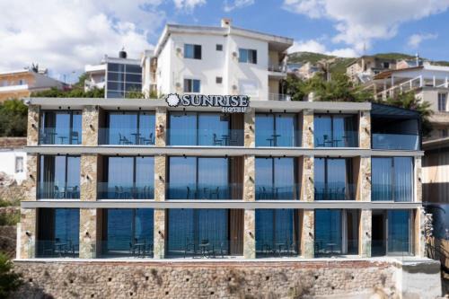 Qeparo Hotel | Sunrise Qeparo