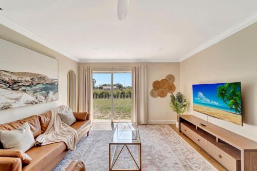 Harbour Heights House | Sunrise Suite Central to I75 airport & downtown