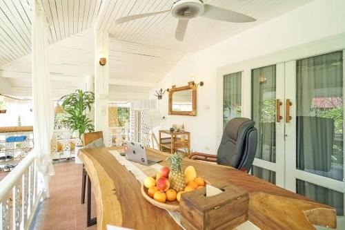 Thong Sala Villa | Sunset beach villa 2 O3 villas