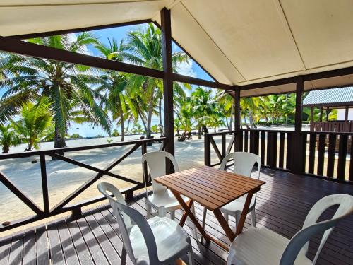 Aitutaki Hotel | Sunset Bungalows