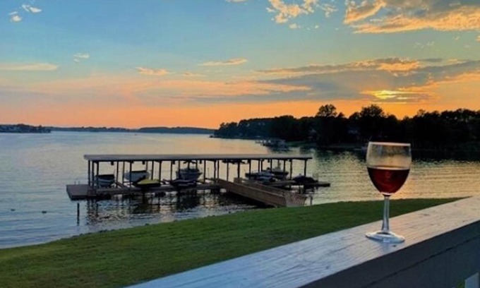 Huddleston House | Sunset Cove