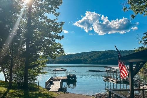 Maynardville House | Sunset Cove
