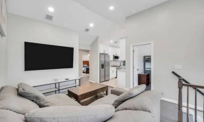 Long Beach House | Sunset Palazzo