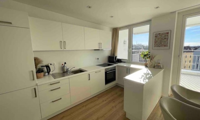 Innenstadt Apartment | Sunset Penthouse I Dachterrasse I Whirlpoolwanne