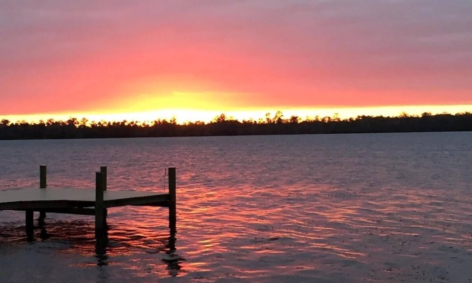 Crescent City House | Sunset River Cottage on the Scenic St Johns River