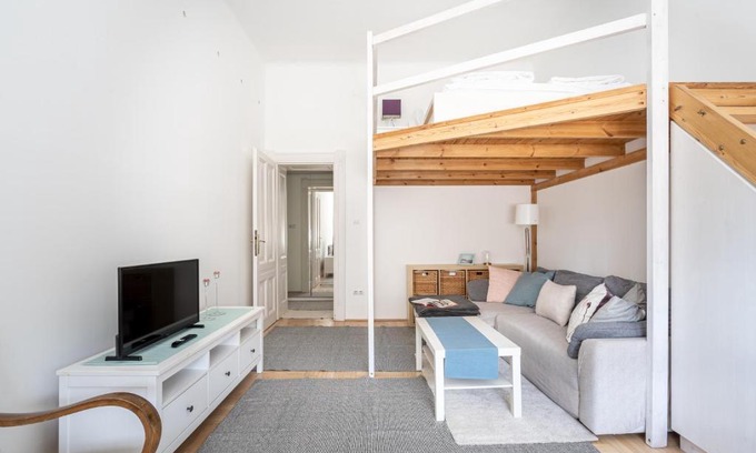 Kispest Apartment | Sunset Square Studio with gallery