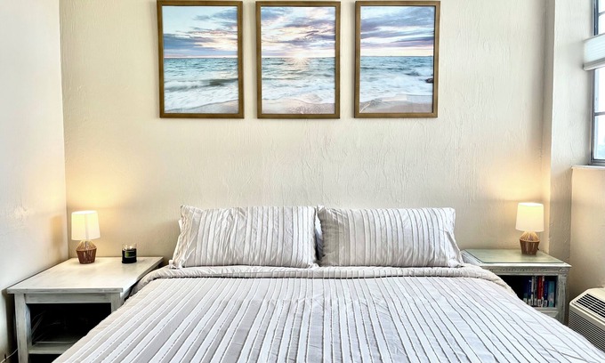 Lenox Park Apartment | Sunset Studio Daytona Beachfront - 2 Pools & Beach Access + Balcony 3rd Floor