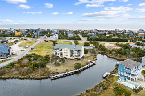 Avon Apartment | Sunset Terrace