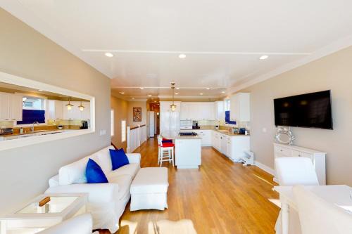 Old Towne House | Sunshine Beach Escape