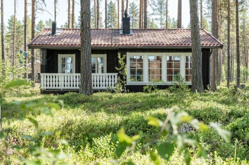 Stugun House | Sunshine Stuga Mörtsjön