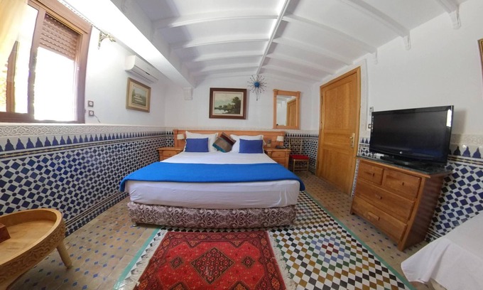 Malabata House | Superb room for 2 to 3 people with pool in Tangier