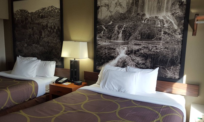 Abingdon Hotel | Super 8 by Wyndham Abingdon VA
