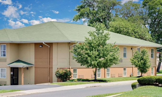 Allentown Hotel | Super 8 by Wyndham Allentown