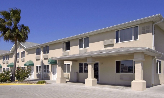 Aransas Pass Hotel | Super 8 by Wyndham Aransas Pass