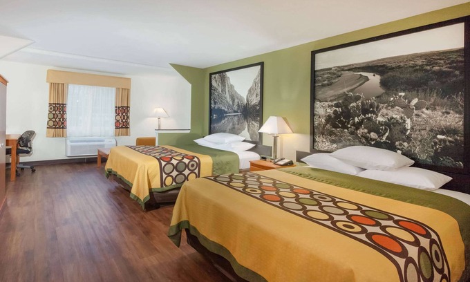 Beaumont Hotel | Super 8 by Wyndham Beaumont I-10 South/College St