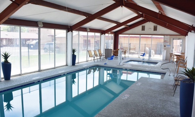 Flagstaff Hotel | Super 8 by Wyndham Conference Center NAU/Downtown