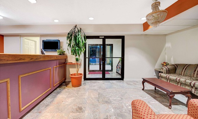 Dallas Hotel | Super 8 by Wyndham Dallas South