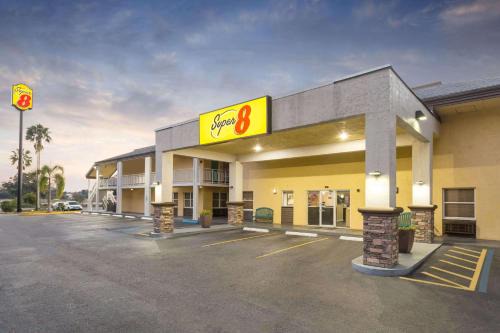 Ellenton Hotel | Super 8 by Wyndham Ellenton Bradenton Area
