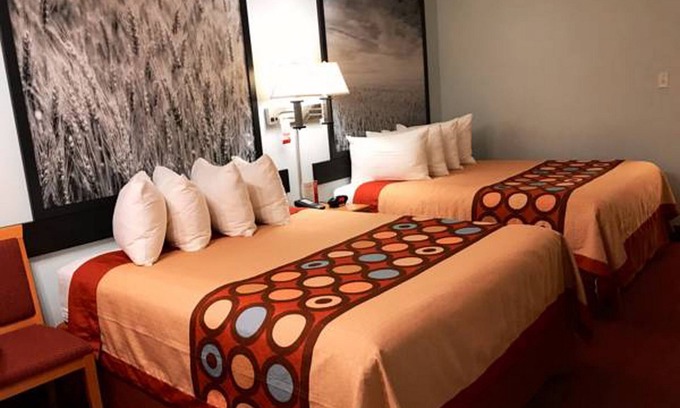 Kindersley Hotel | Super 8 by Wyndham Kindersley